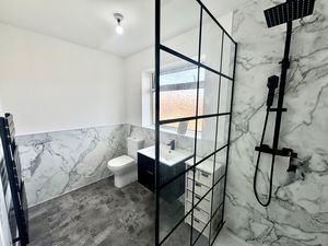 Photo 17- click for photo gallery